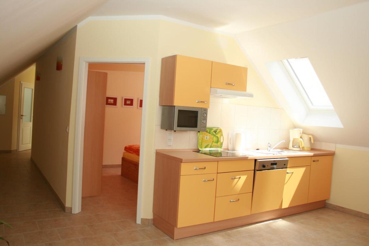 Ferienwohnung Ferienresidenz Am Strom Rostock Exterior foto