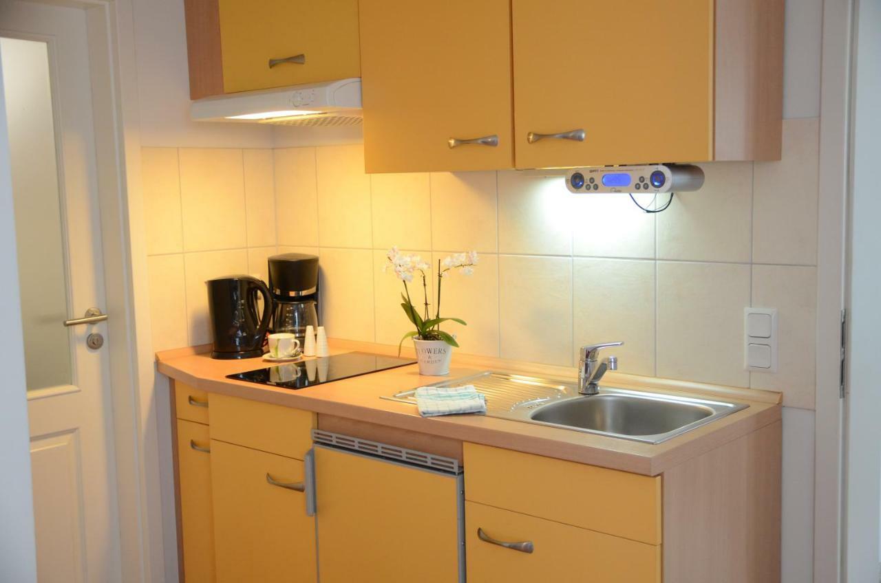 Ferienwohnung Ferienresidenz Am Strom Rostock Exterior foto