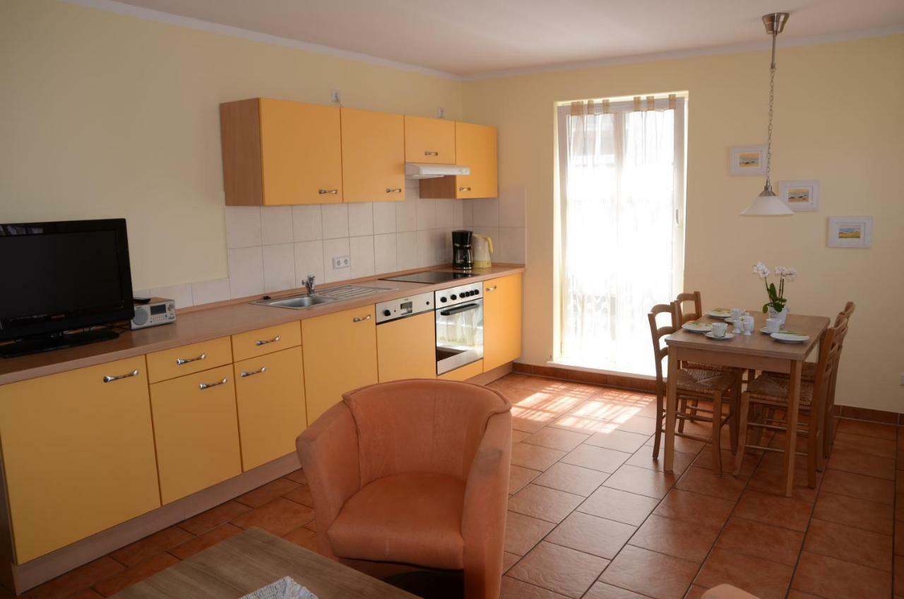 Ferienwohnung Ferienresidenz Am Strom Rostock Exterior foto