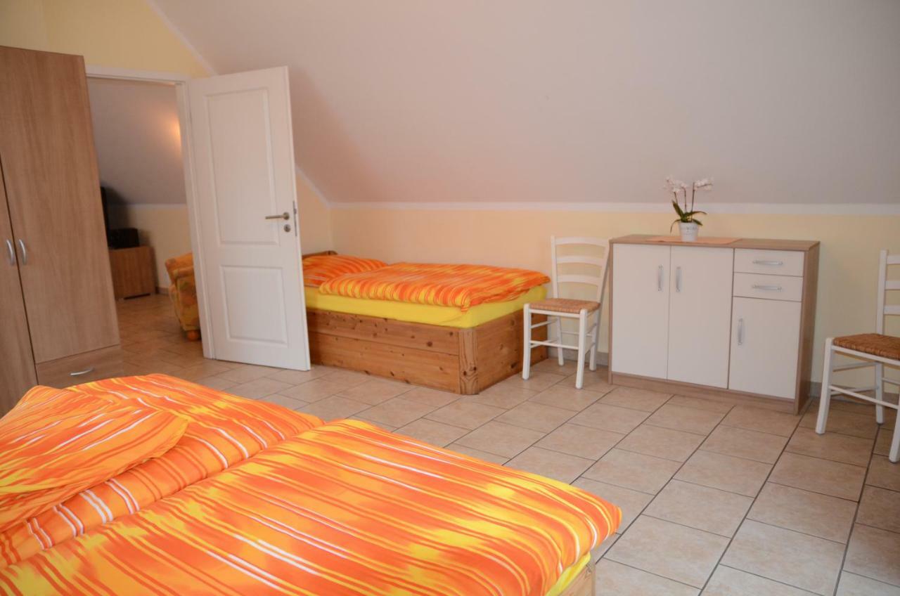 Ferienwohnung Ferienresidenz Am Strom Rostock Exterior foto